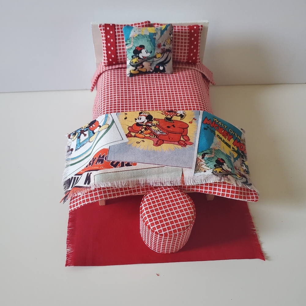 Miniature Dollhouse 1:12 Scale Vintage Mickey Mouse Bedding Set